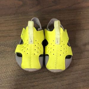 Nike Sunray Protect 2 Volt/Grey (infant)
